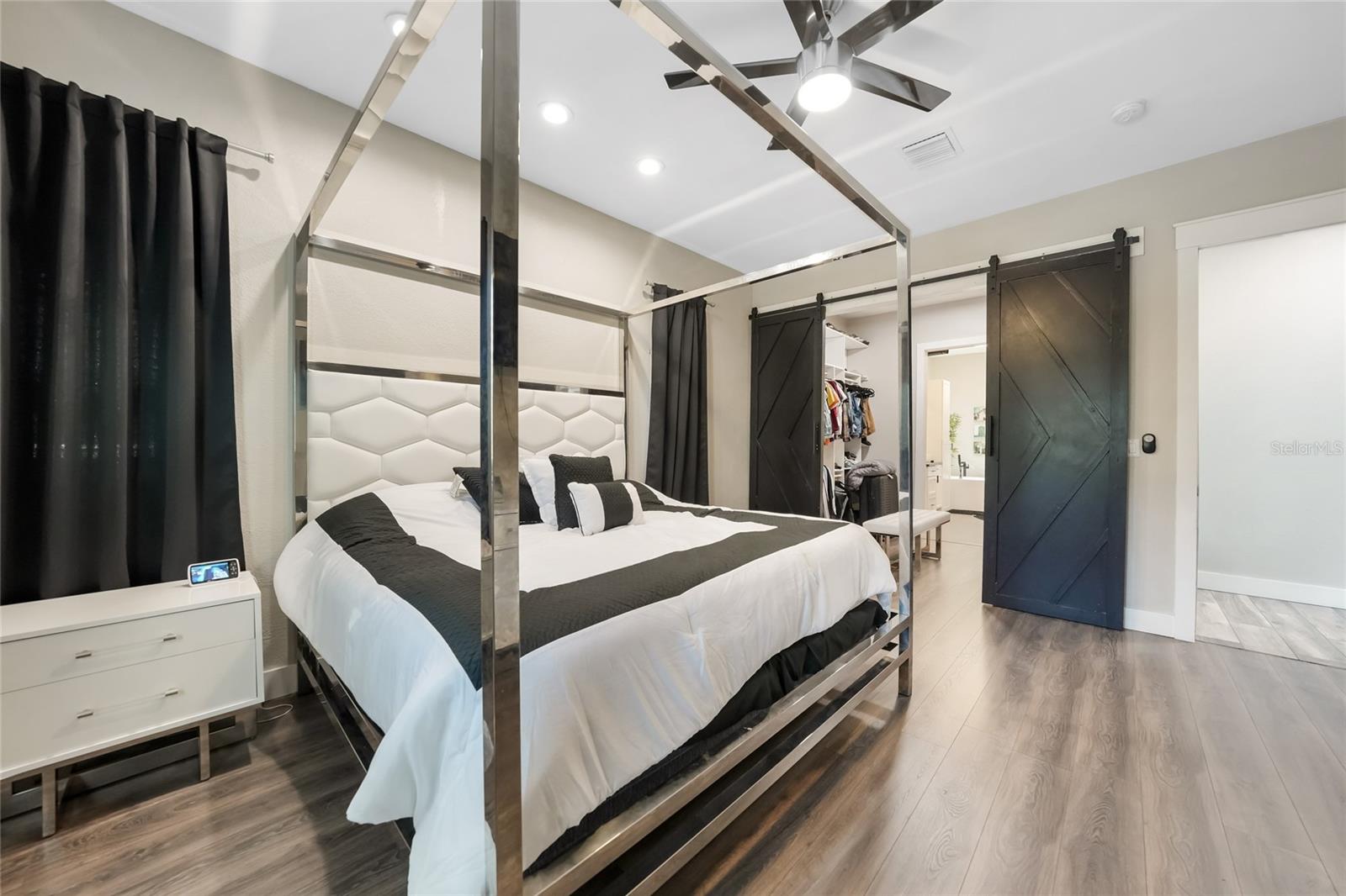 Image 17 of 46 For 38 Holloman Street