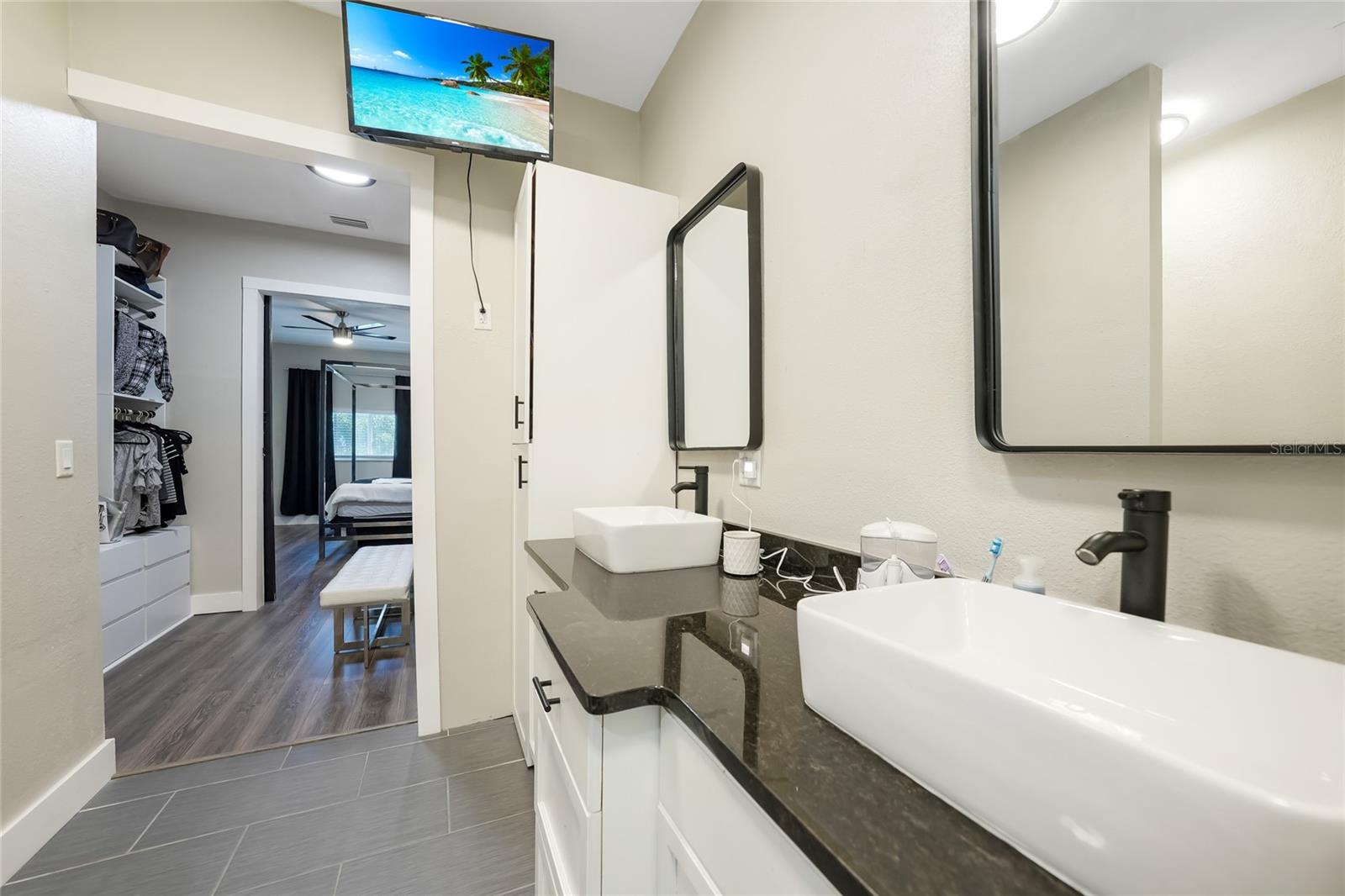 Image 21 of 46 For 38 Holloman Street