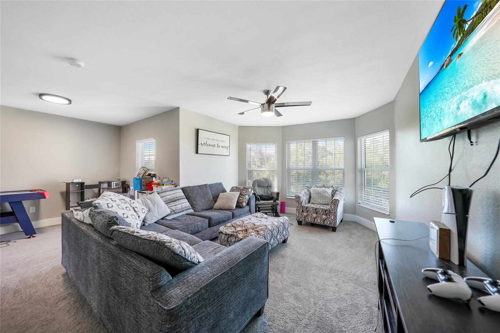 Image 25 of 46 For 38 Holloman Street