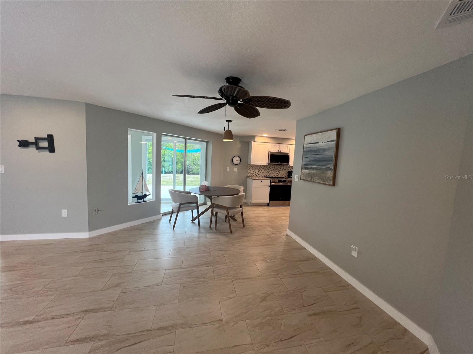 Image 5 of 37 For 129 Northshore Terrace