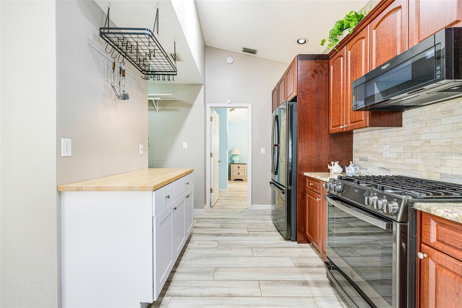 Image 10 of 55 For 28522 Coco Palm Drive