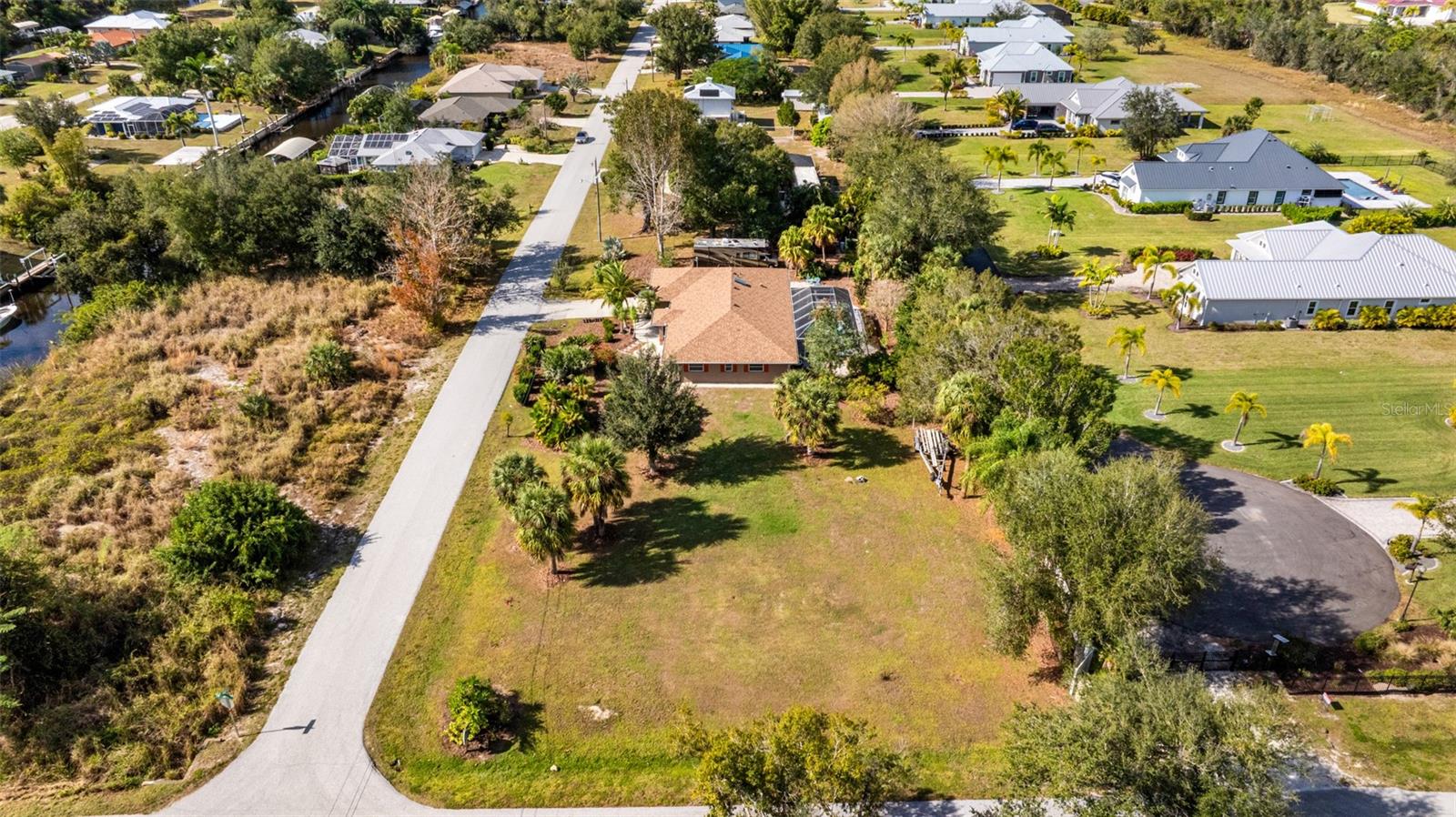 Image 44 of 55 For 28522 Coco Palm Drive