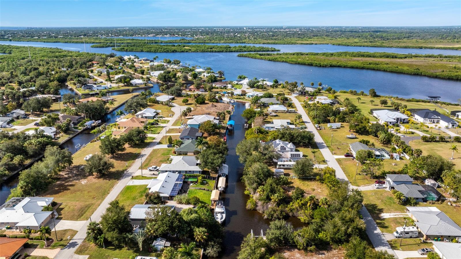 Image 52 of 55 For 28522 Coco Palm Drive