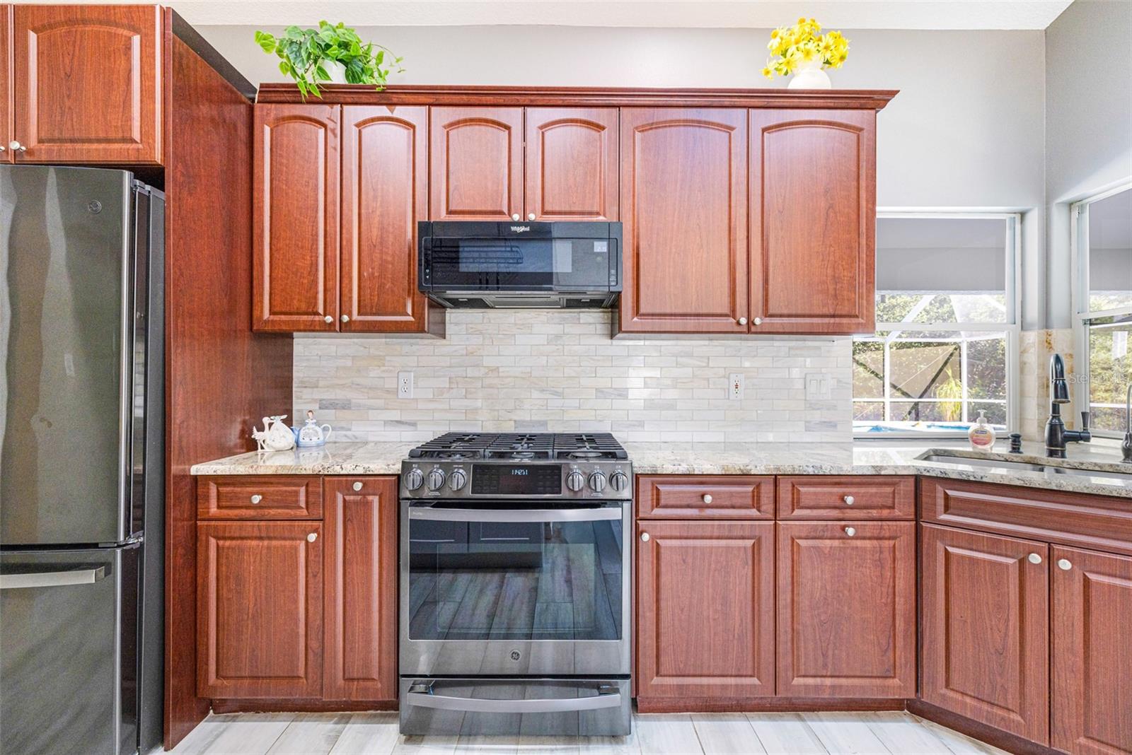 Image 9 of 55 For 28522 Coco Palm Drive