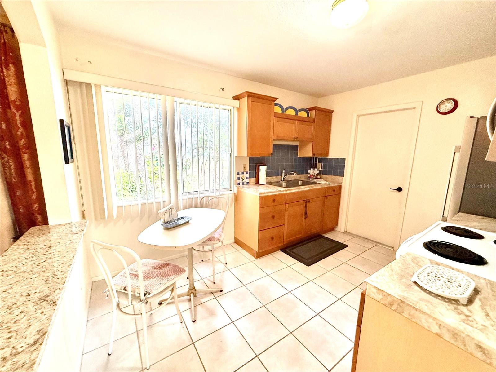 Image 11 of 19 For 3600 Pan American Boulevard