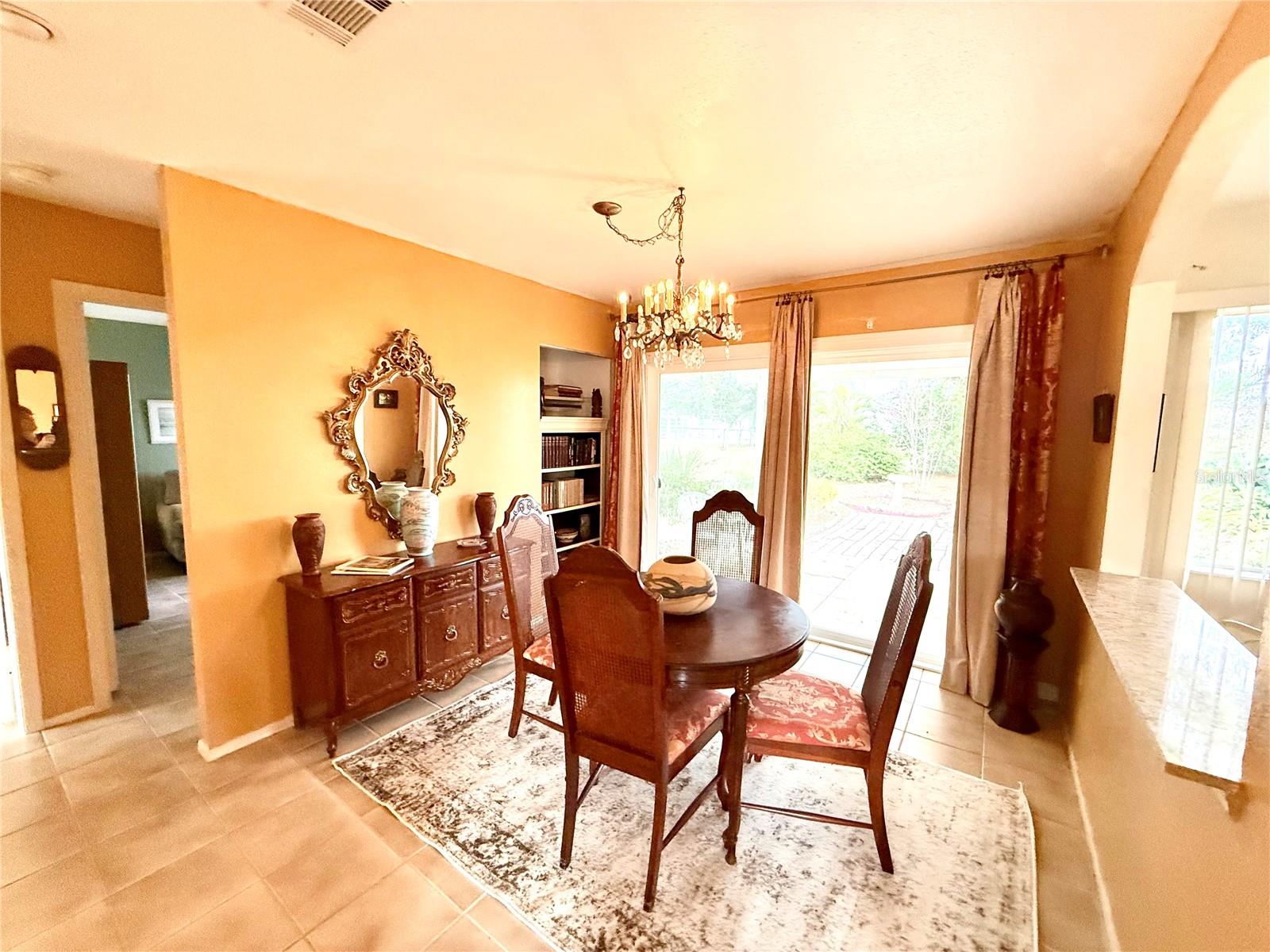 Image 7 of 19 For 3600 Pan American Boulevard