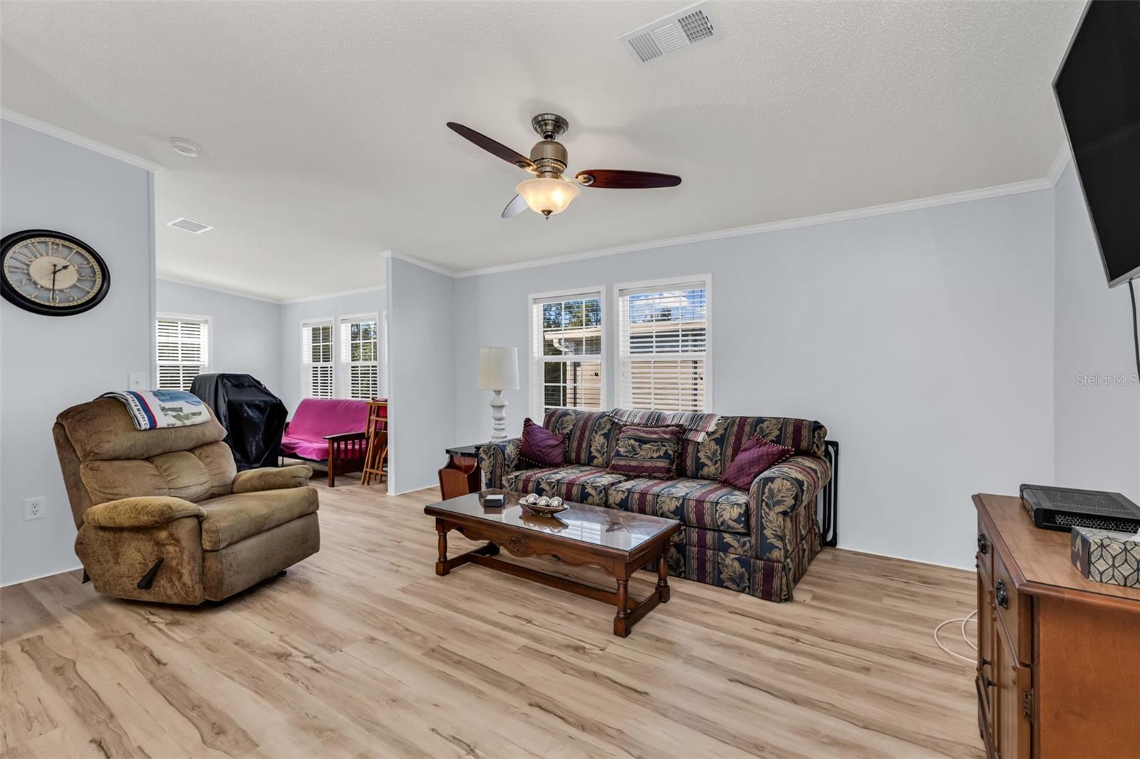 Image 10 of 54 For 4300 Riverside Drive 106