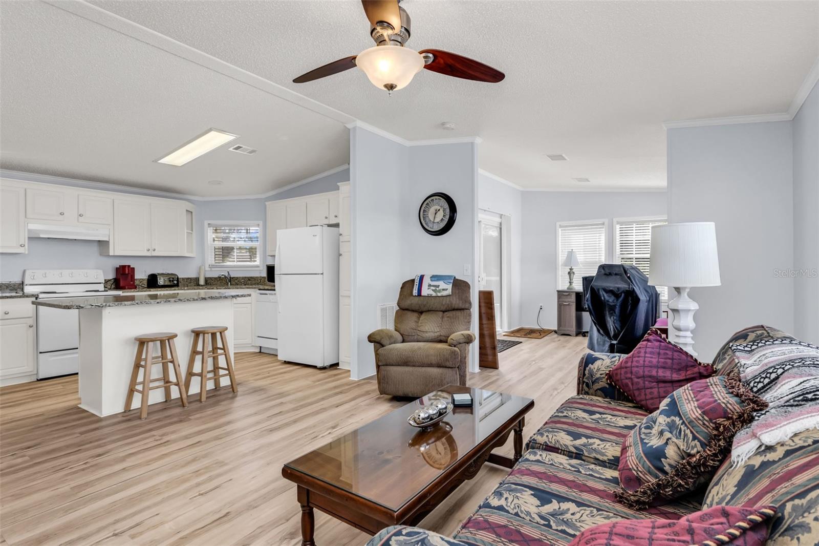 Image 12 of 54 For 4300 Riverside Drive 106