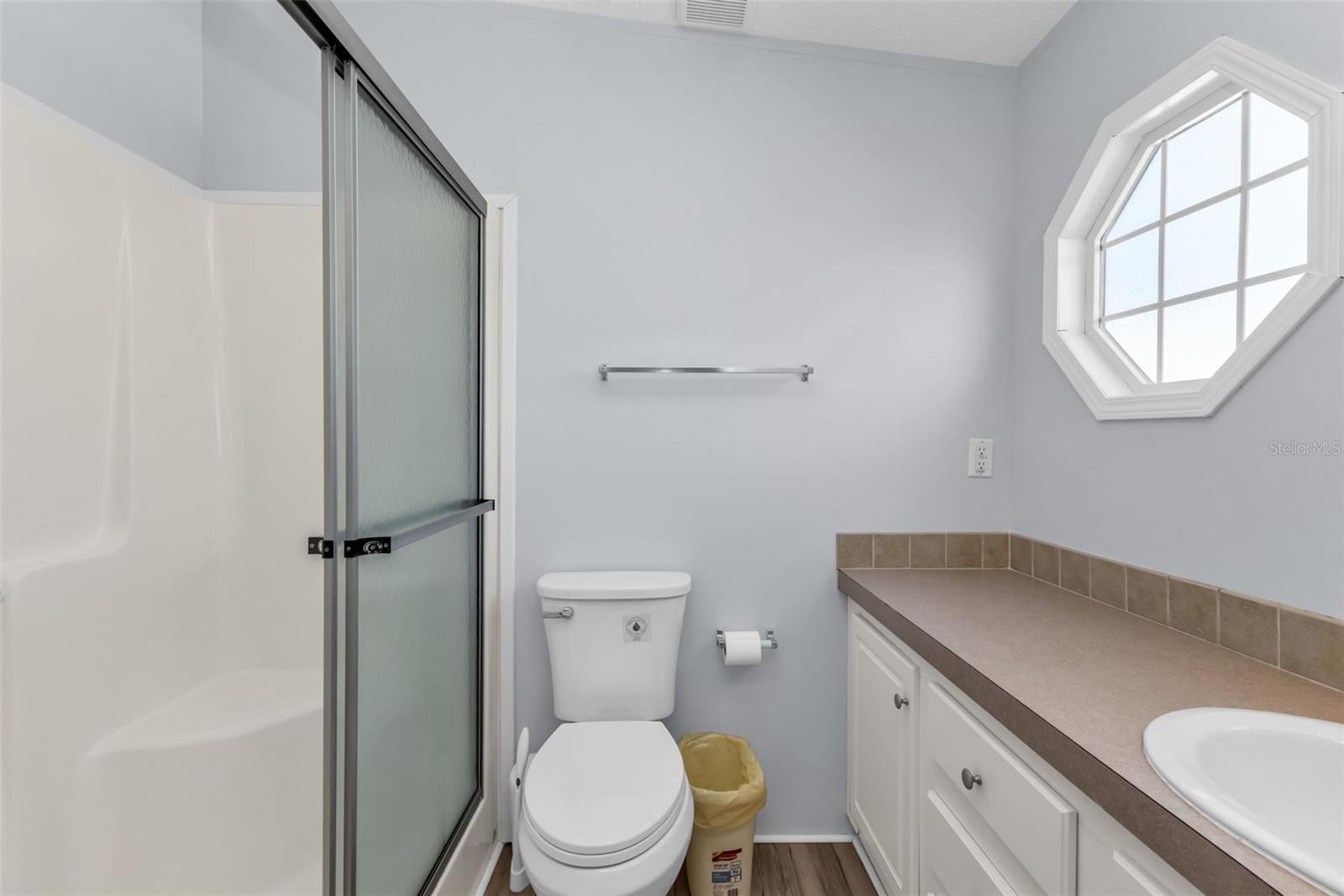 Image 17 of 54 For 4300 Riverside Drive 106