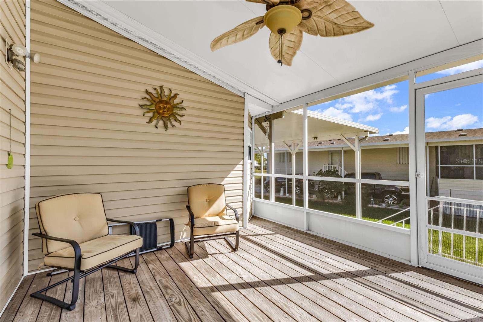 Image 22 of 54 For 4300 Riverside Drive 106