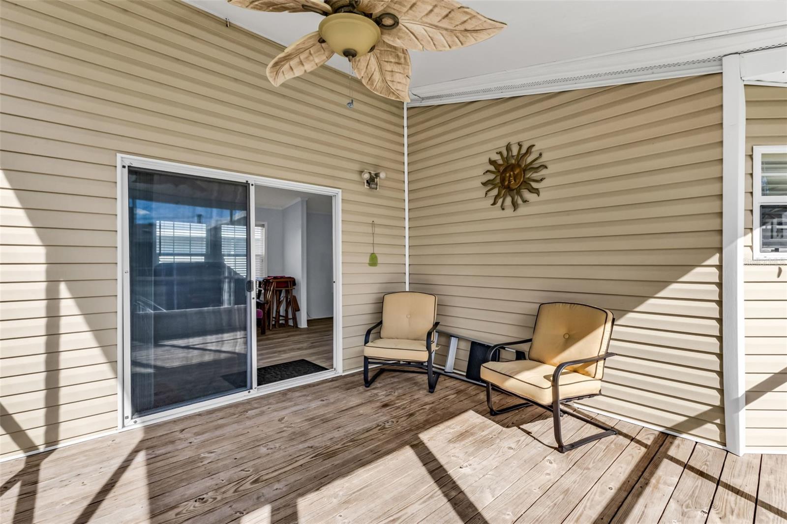 Image 23 of 54 For 4300 Riverside Drive 106