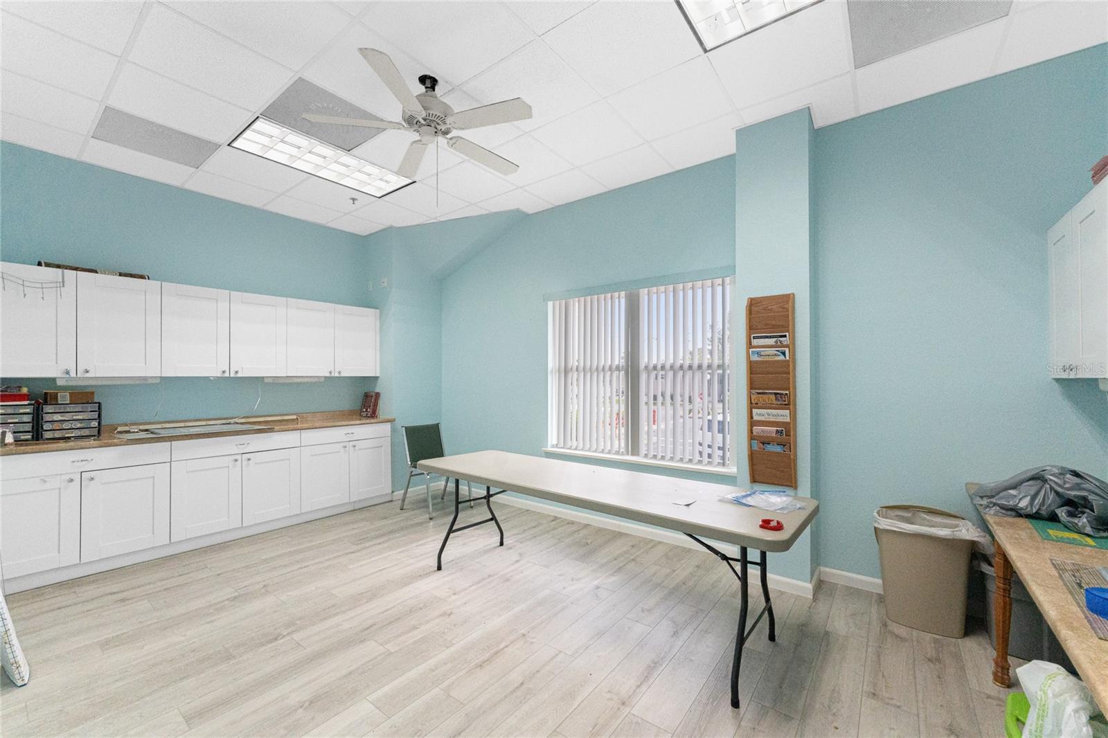 Image 38 of 54 For 4300 Riverside Drive 106