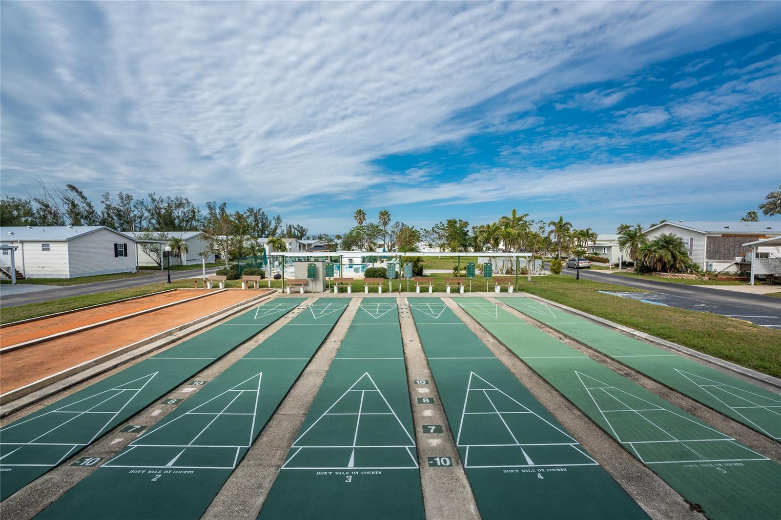 Image 47 of 54 For 4300 Riverside Drive 106