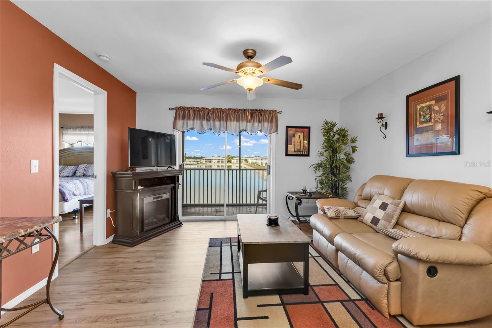 Image 12 of 47 For 3310 Loveland Boulevard 1406