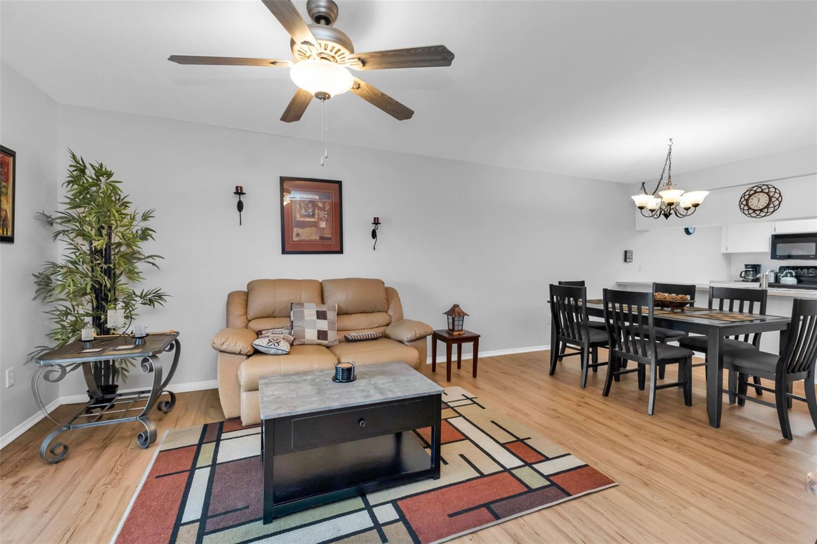 Image 14 of 47 For 3310 Loveland Boulevard 1406