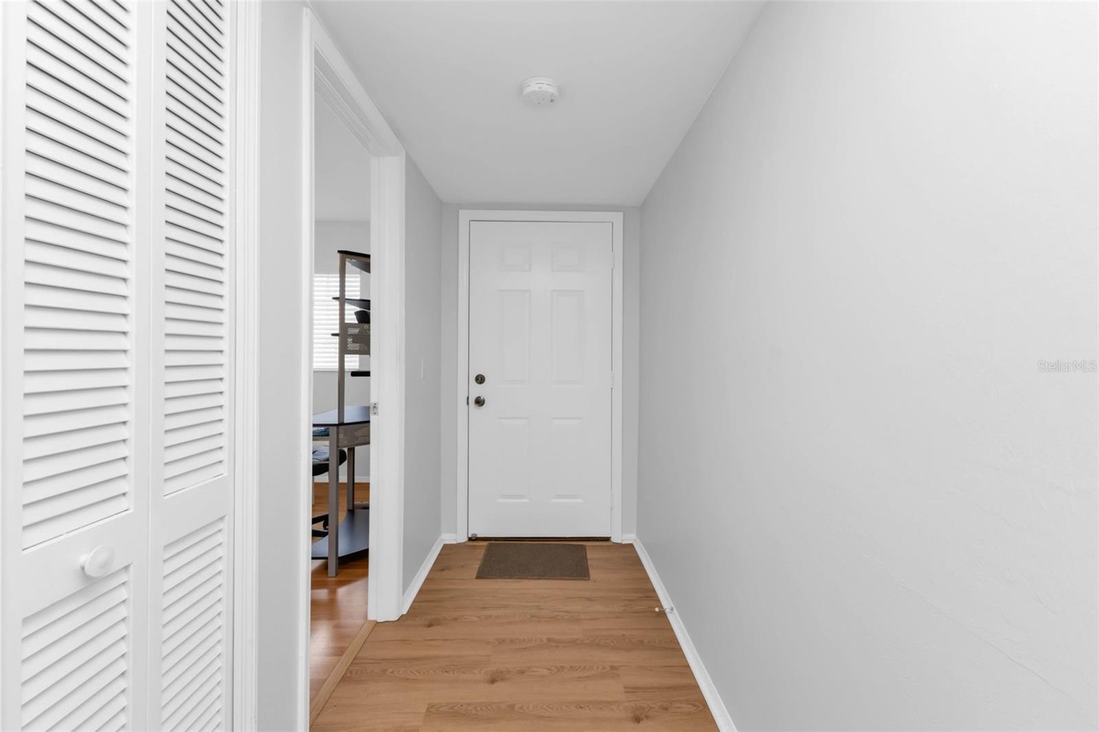 Image 4 of 47 For 3310 Loveland Boulevard 1406