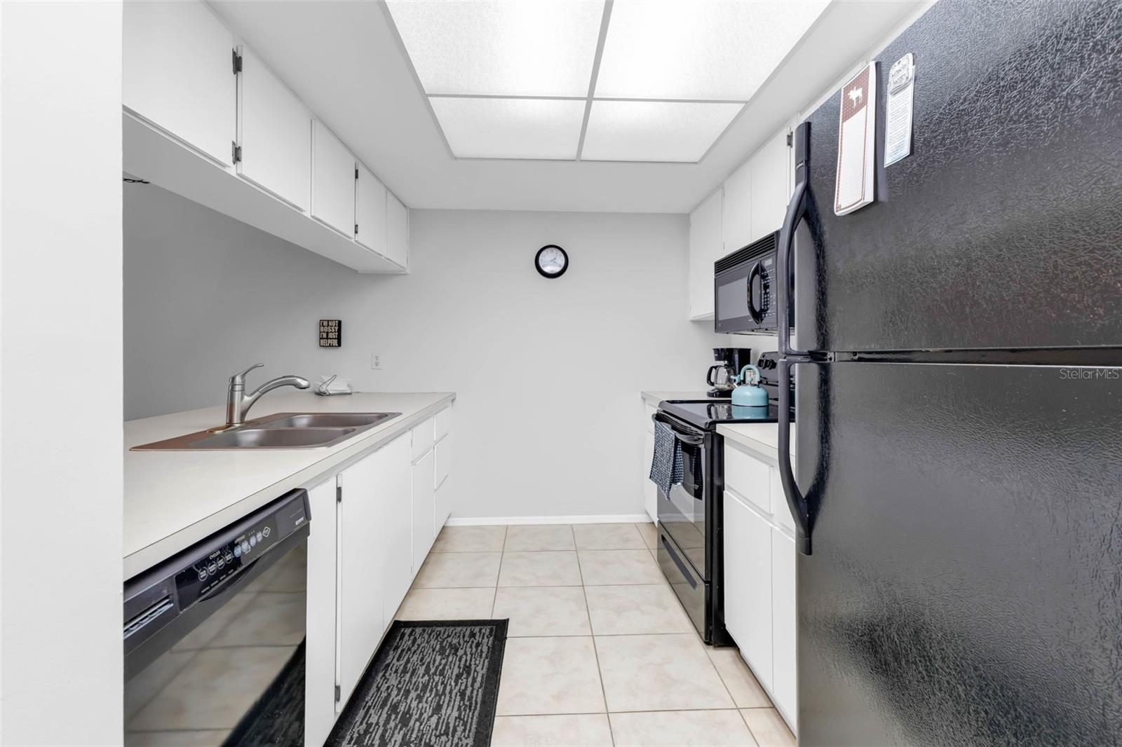 Image 5 of 47 For 3310 Loveland Boulevard 1406