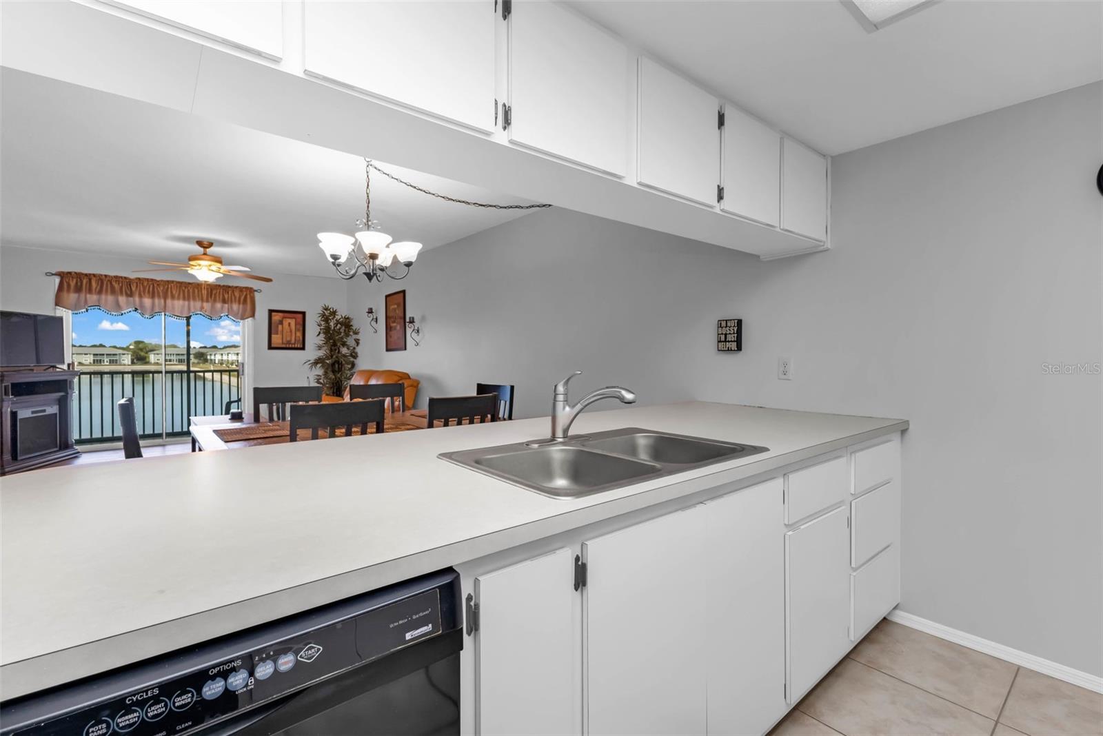 Image 7 of 47 For 3310 Loveland Boulevard 1406