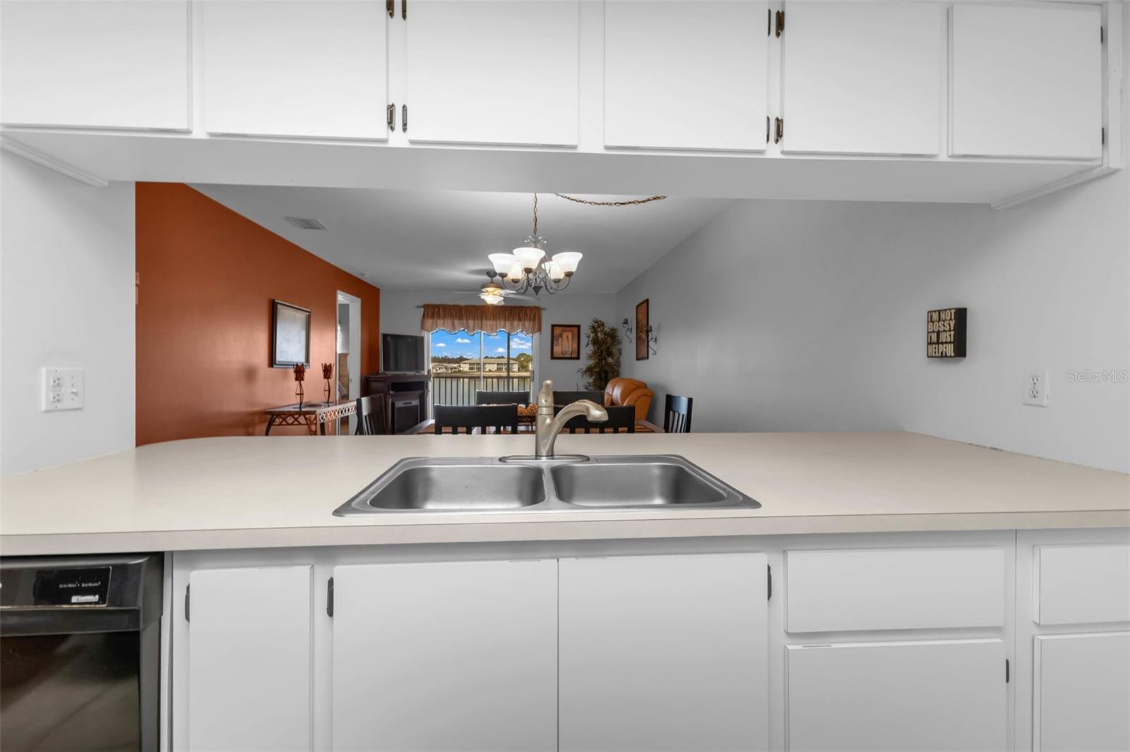 Image 8 of 47 For 3310 Loveland Boulevard 1406