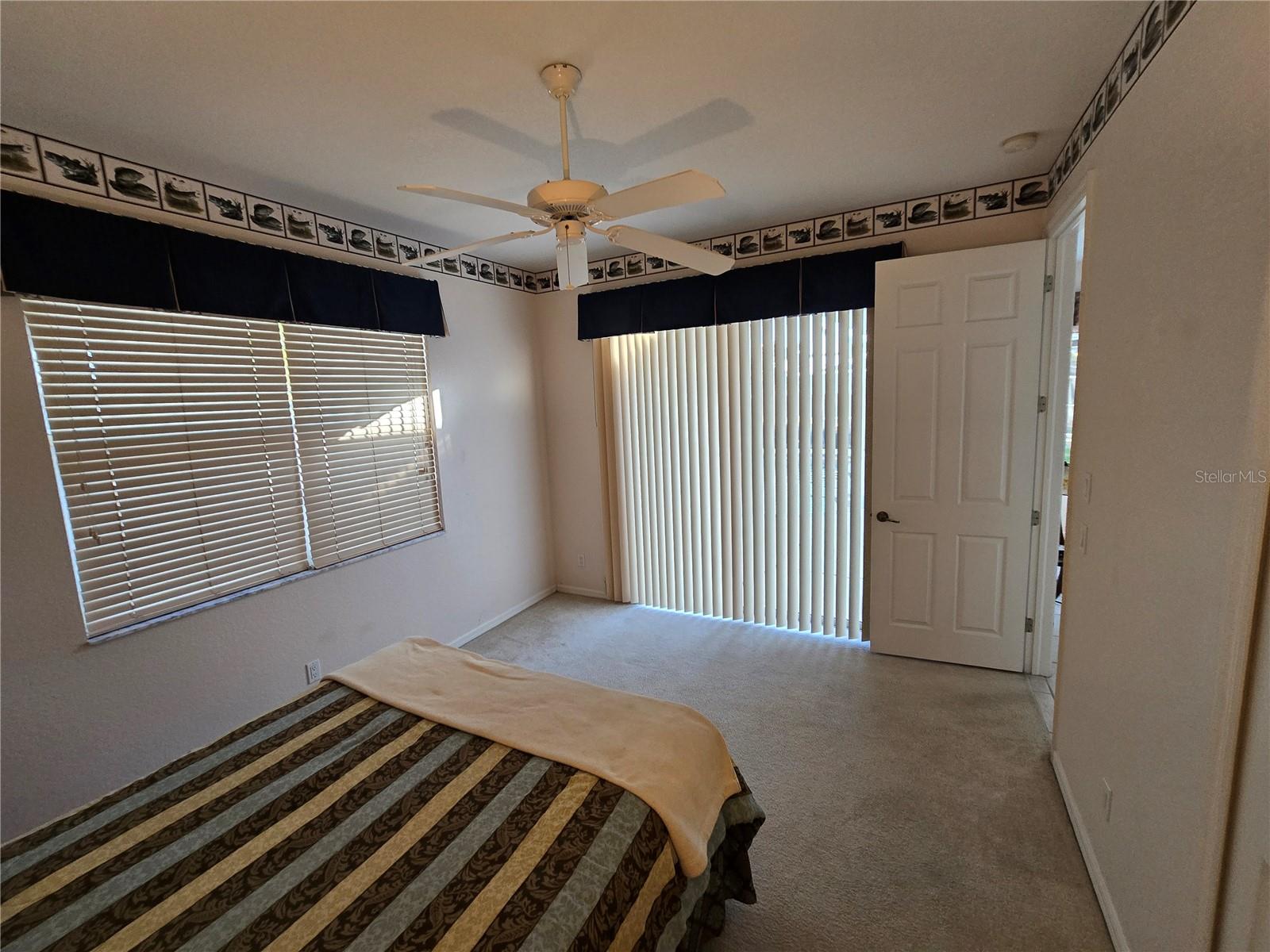 Image 22 of 37 For 23404 Peachland Boulevard