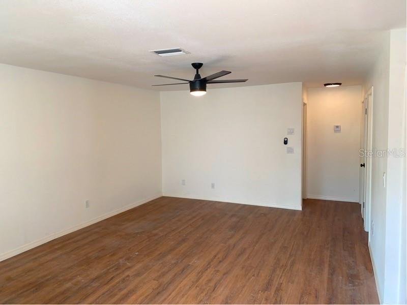 Image 5 of 11 For 603 61st Avenue Terrace E 605