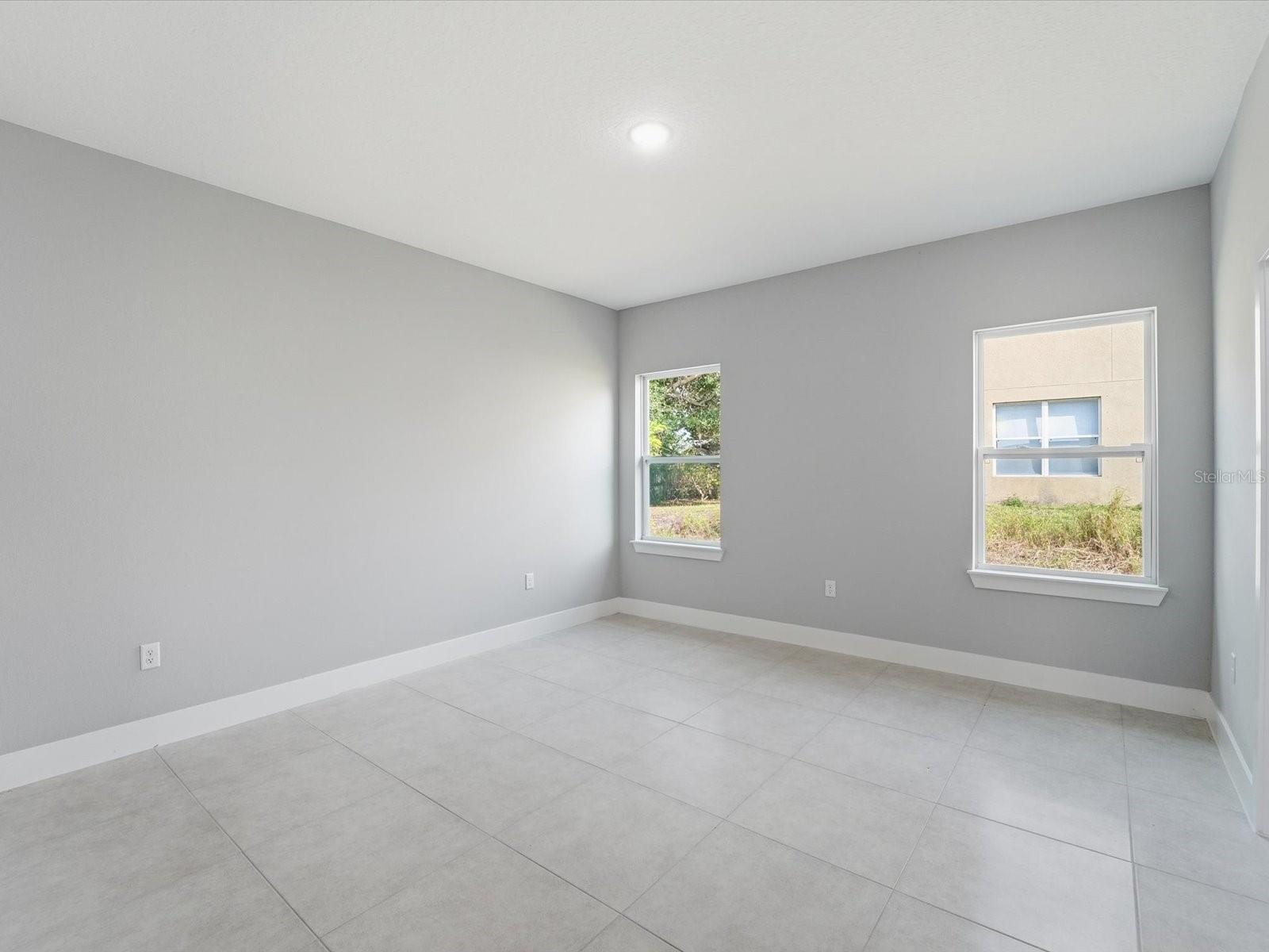 Image 15 of 39 For 21460 Dawson Avenue