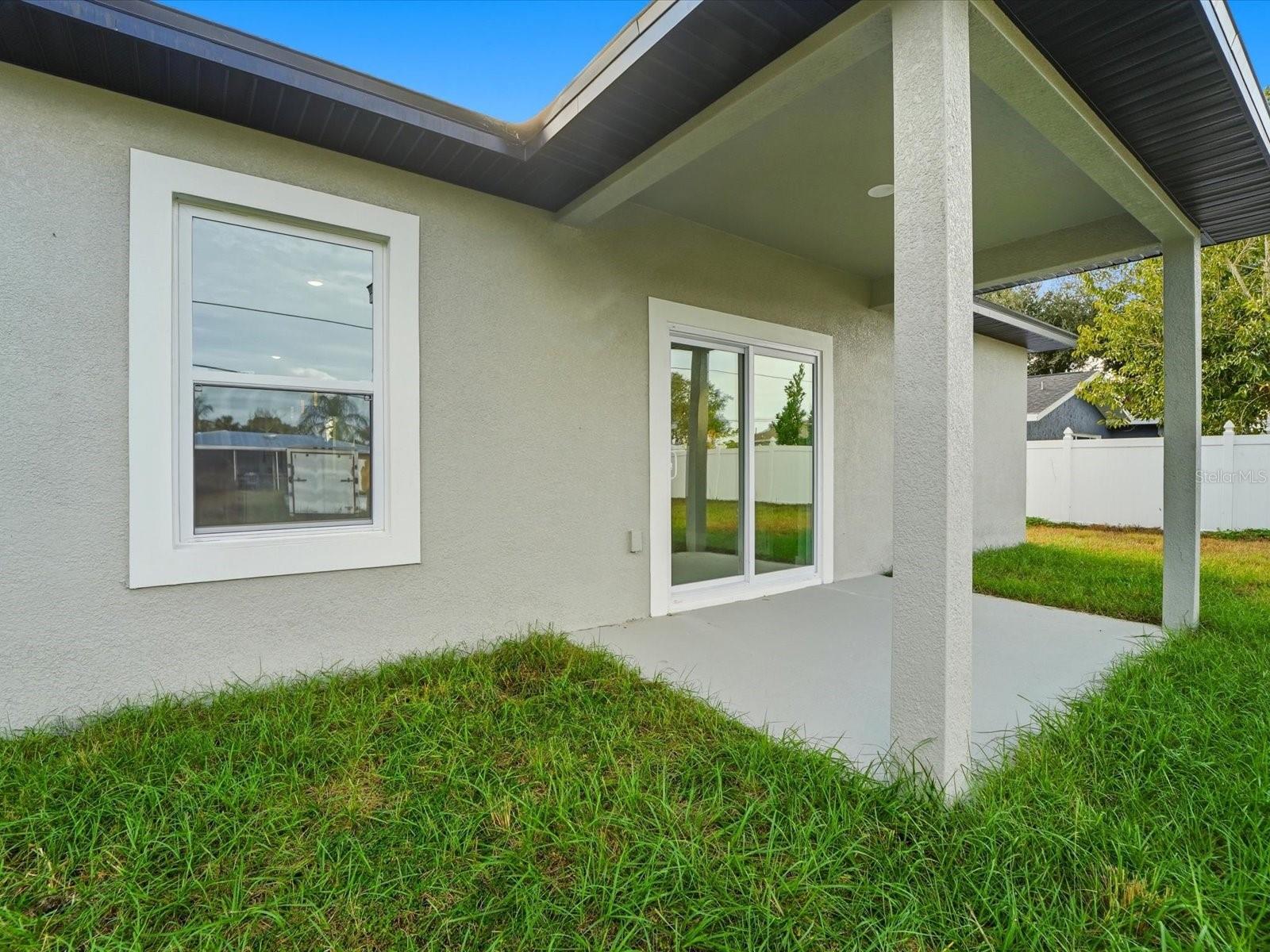 Image 34 of 39 For 21460 Dawson Avenue