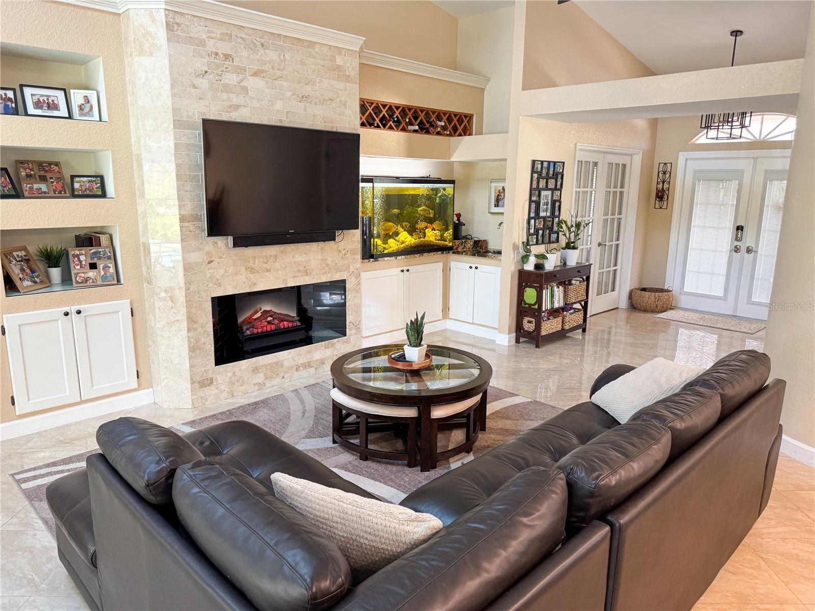 Image 25 of 45 For 2750 Abbotsford Street