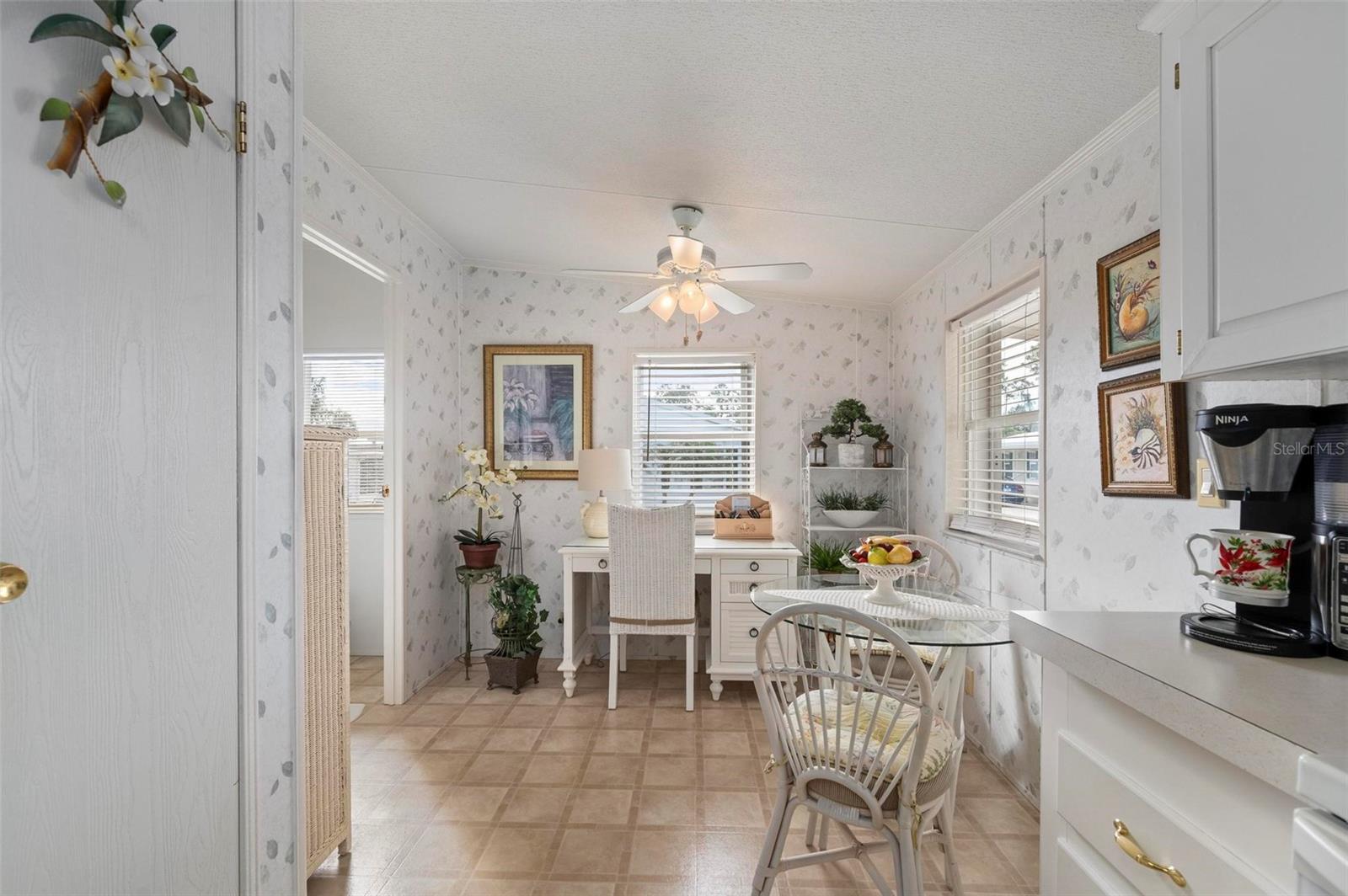 Image 16 of 68 For 1000 Kings Highway 274