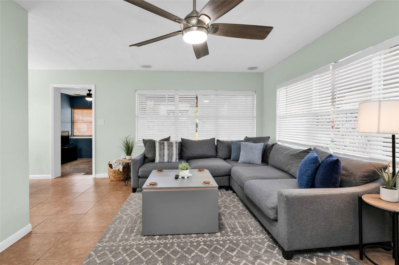 Image 11 of 51 For 419 Mckenzie Street