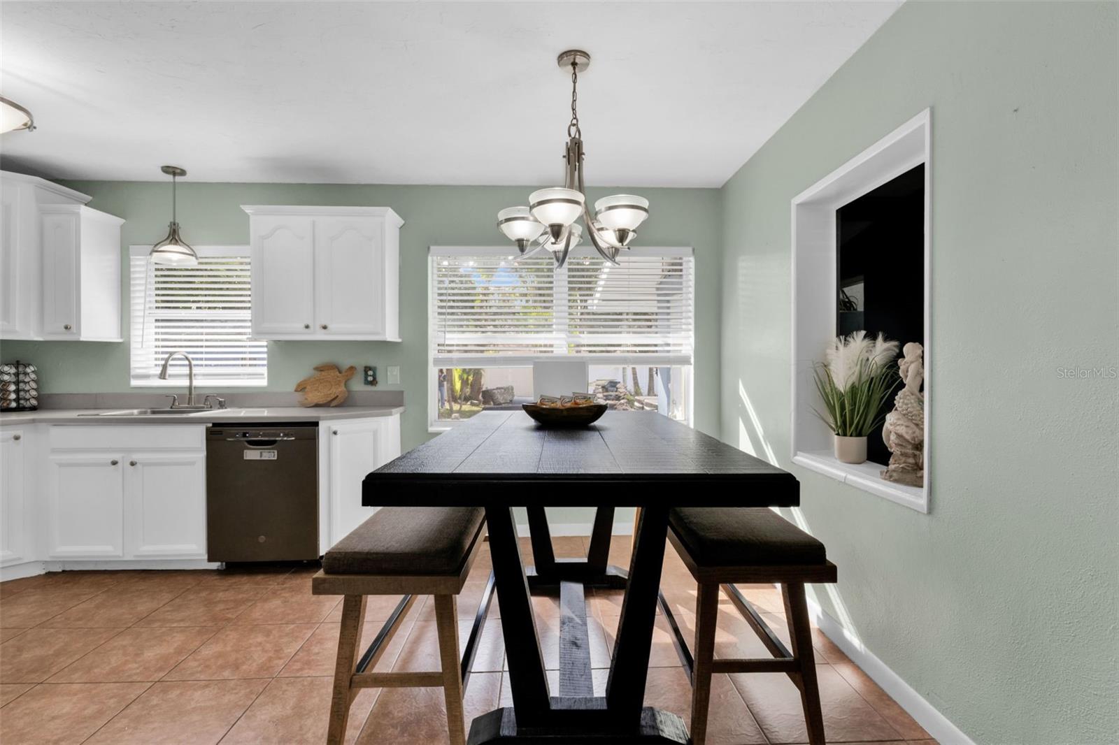 Image 20 of 51 For 419 Mckenzie Street