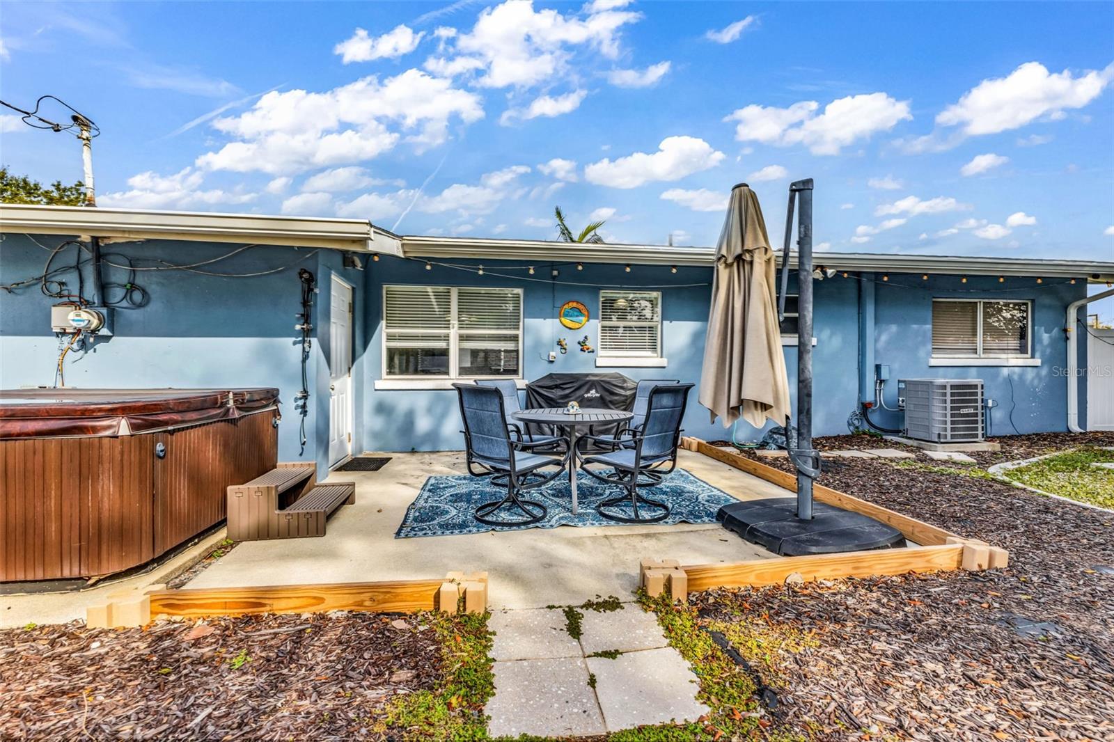 Image 33 of 51 For 419 Mckenzie Street