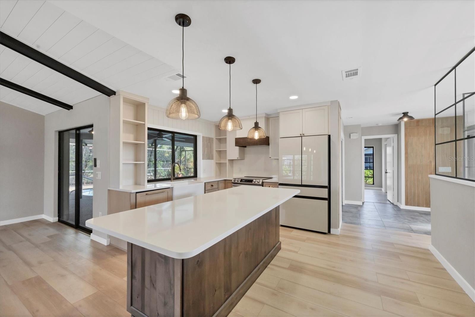 Image 10 of 19 For 404 Firethorn Avenue