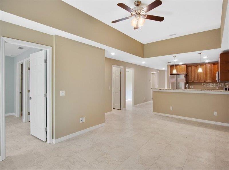 Image 19 of 22 For 17113 Thompson Avenue