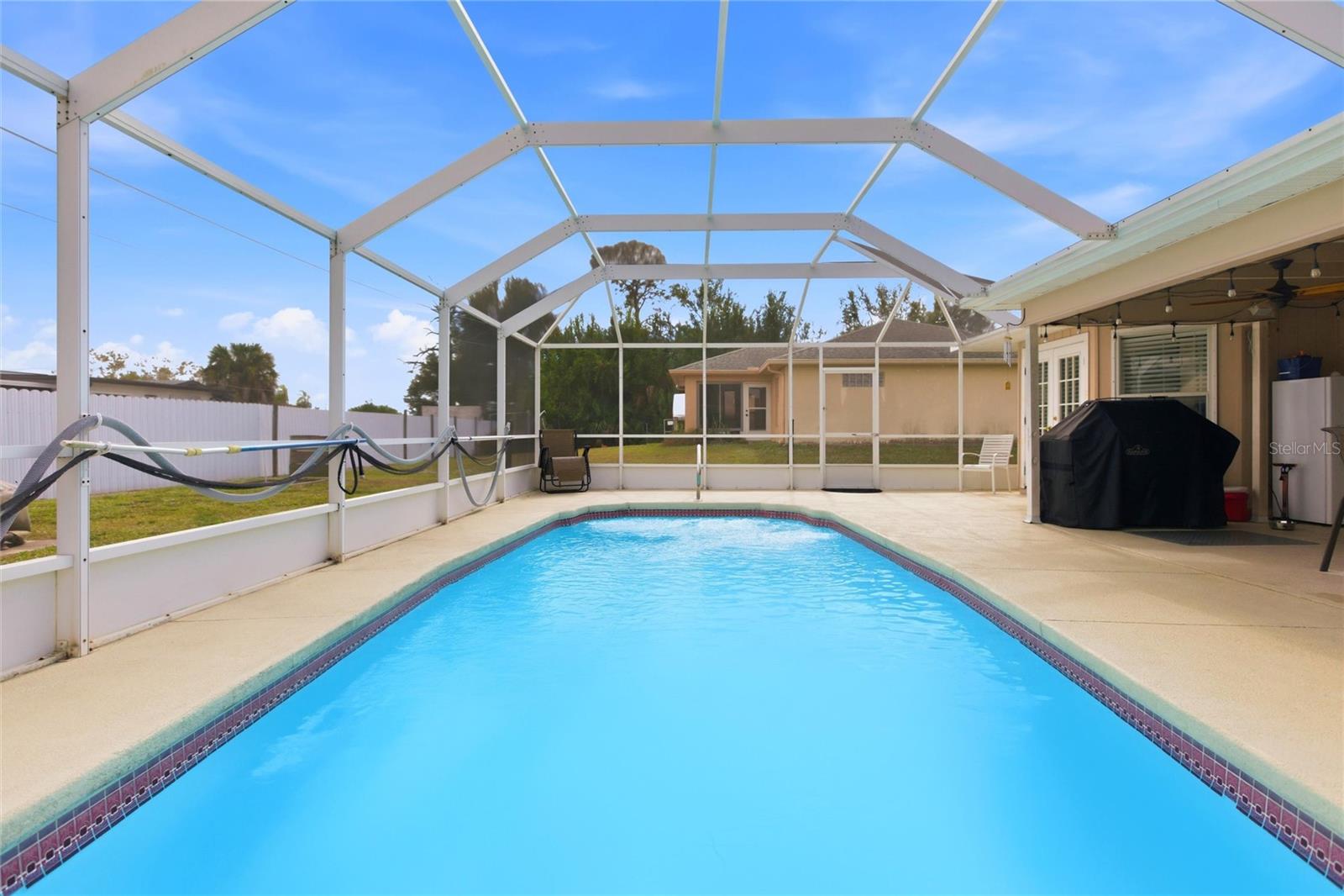 Image 26 of 37 For 3276 Pinetree Street