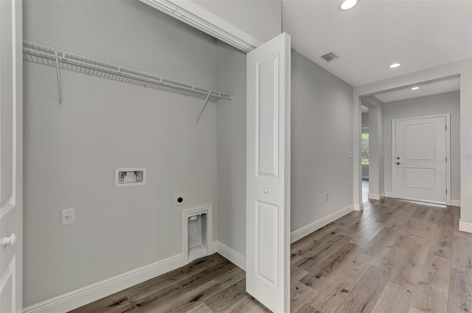 Image 18 of 48 For 11079 Kimberly Avenue