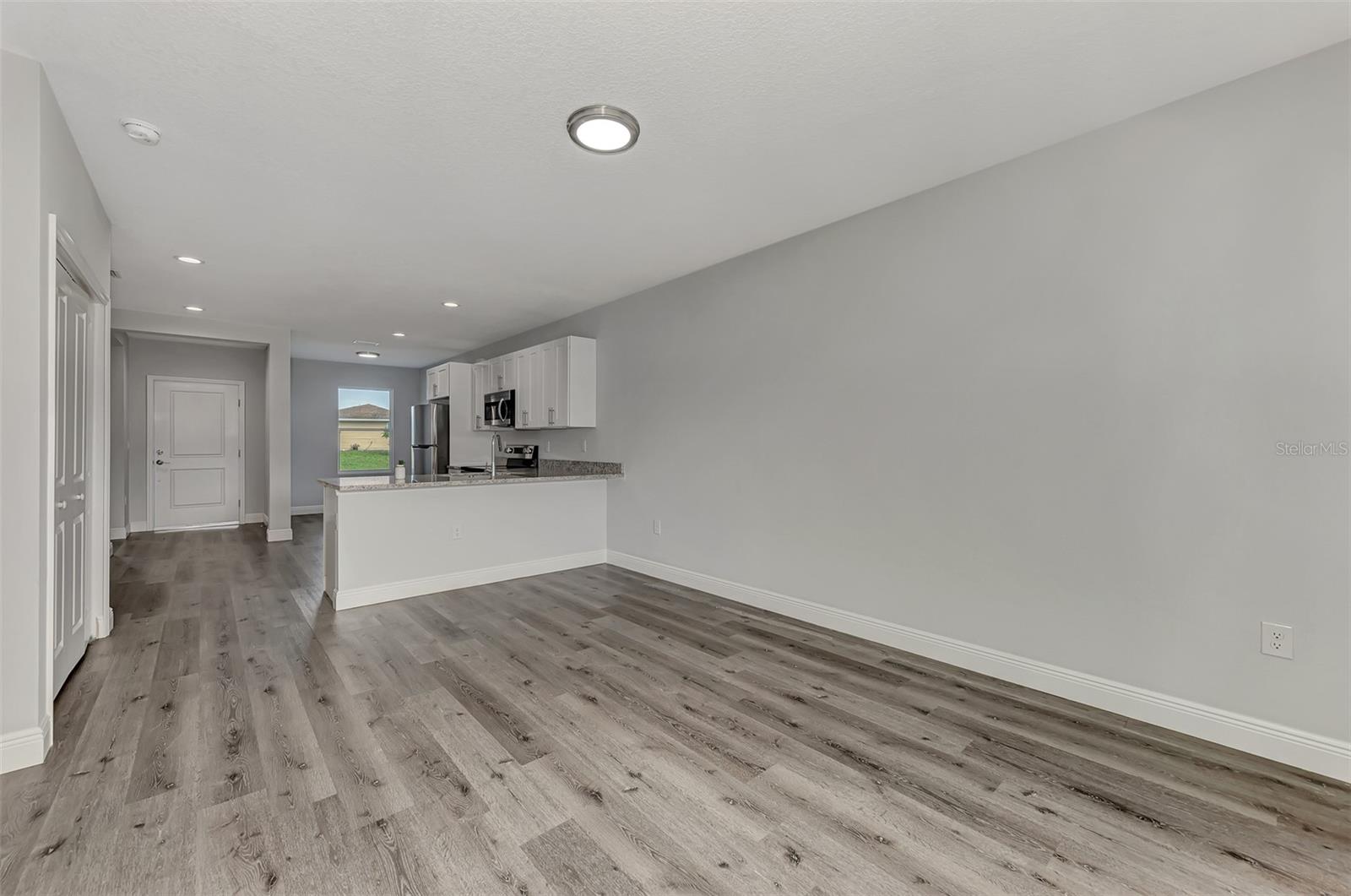 Image 21 of 48 For 11079 Kimberly Avenue