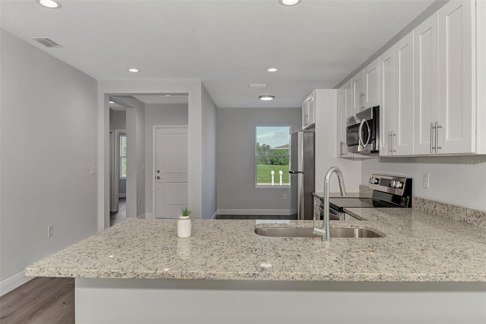 Image 23 of 48 For 11079 Kimberly Avenue