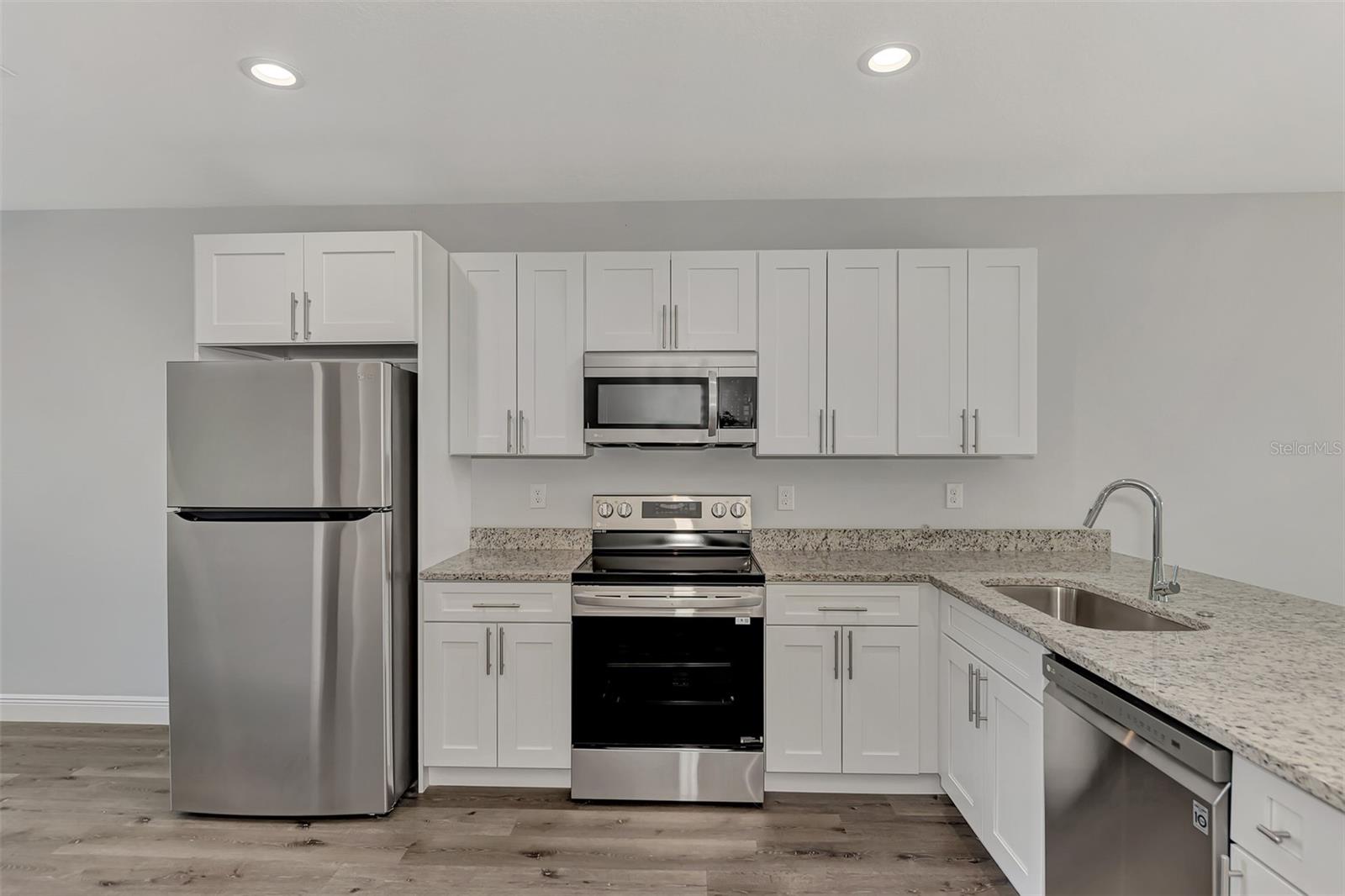 Image 25 of 48 For 11079 Kimberly Avenue