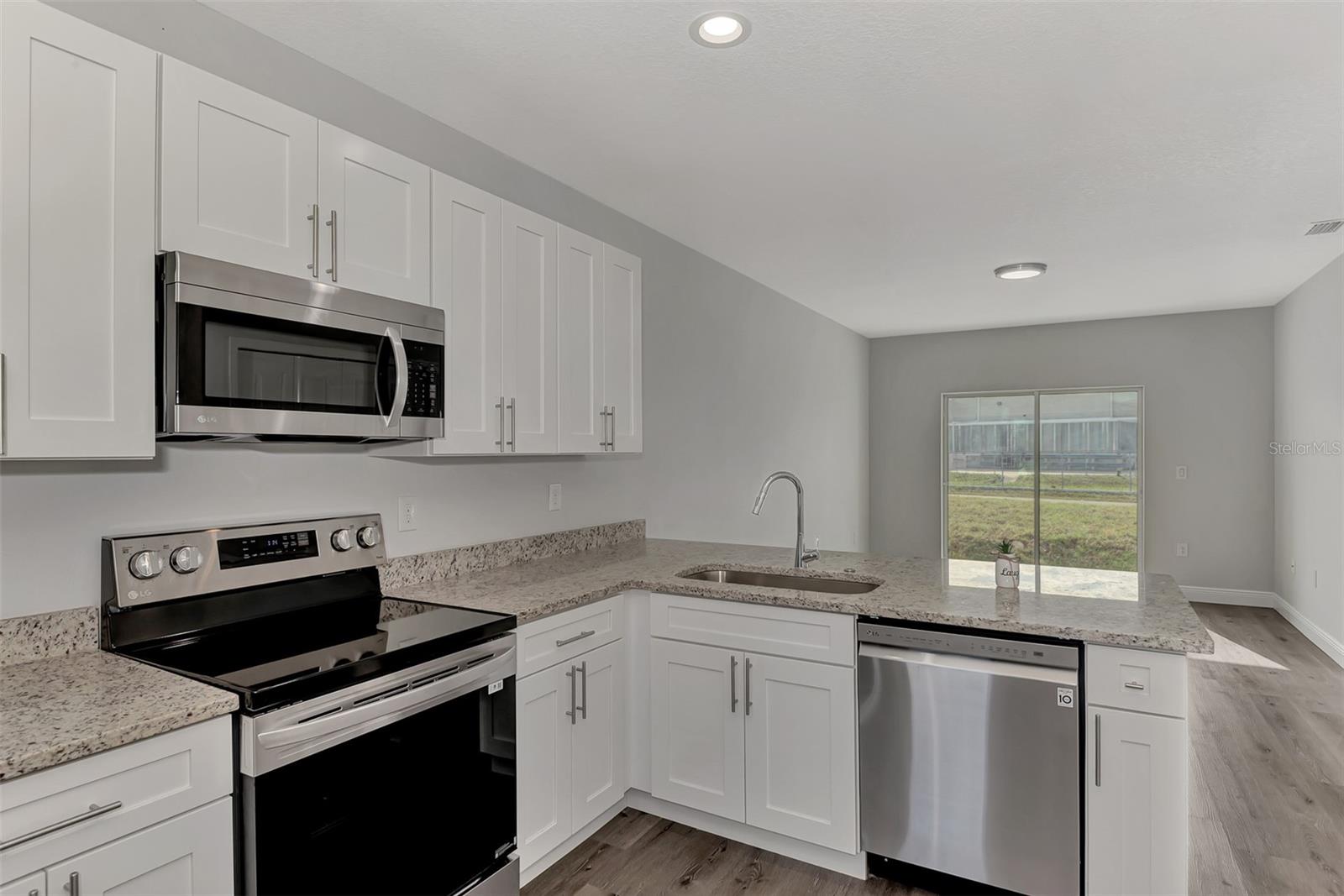 Image 26 of 48 For 11079 Kimberly Avenue