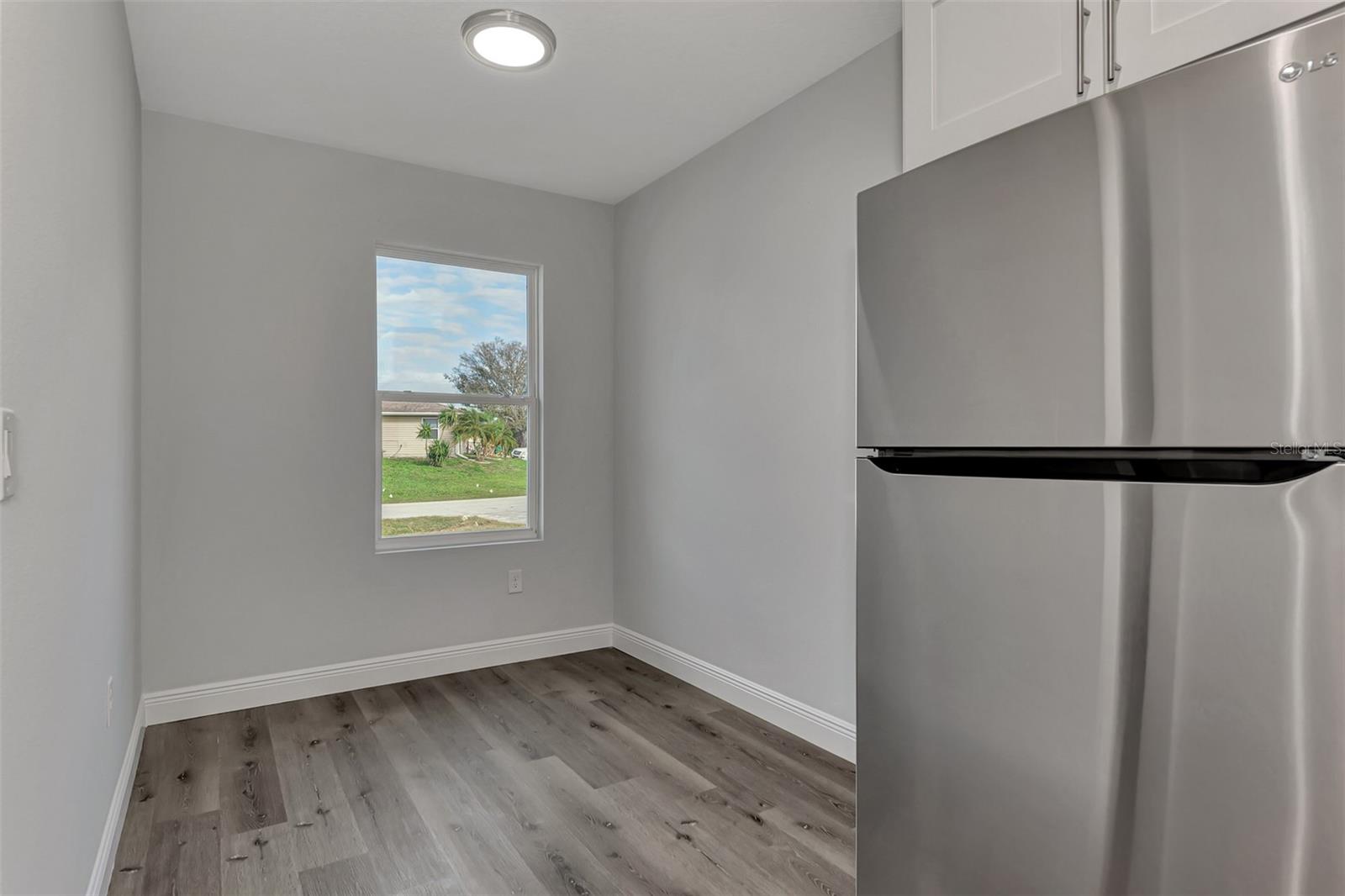 Image 28 of 48 For 11079 Kimberly Avenue