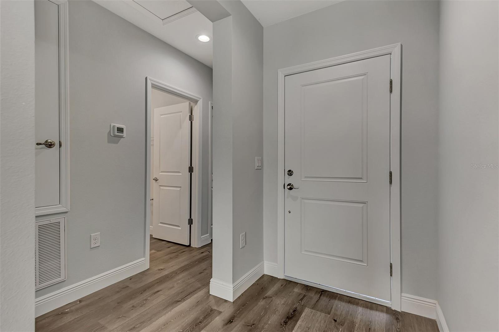 Image 5 of 48 For 11079 Kimberly Avenue