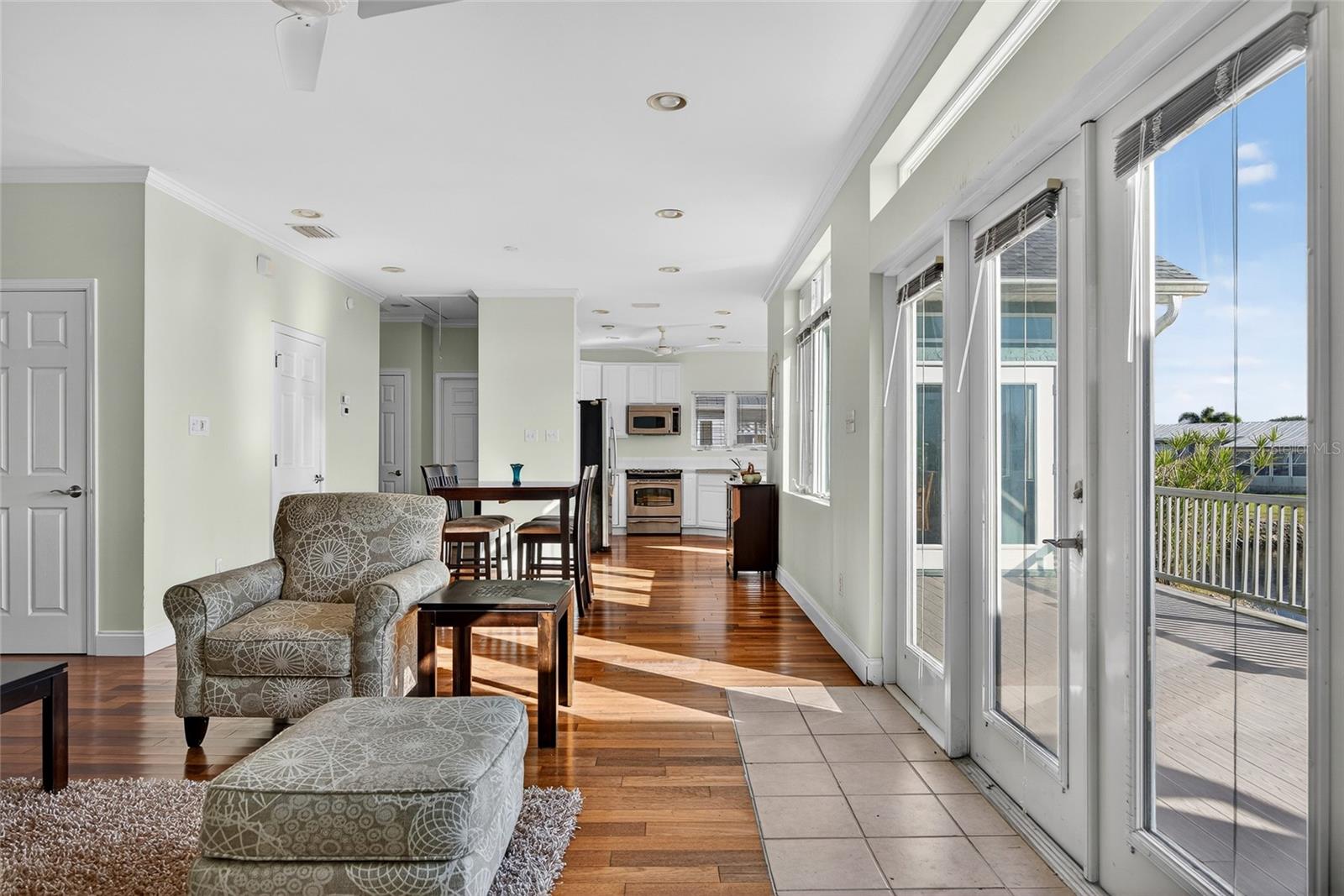 Image 11 of 33 For 631 Tahiti Court