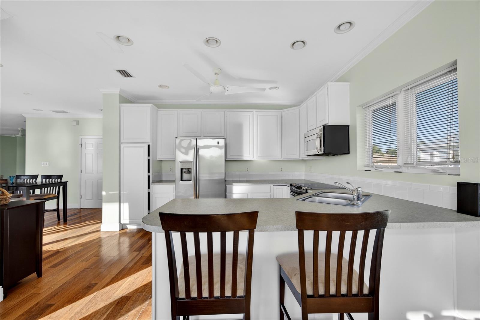 Image 15 of 33 For 631 Tahiti Court