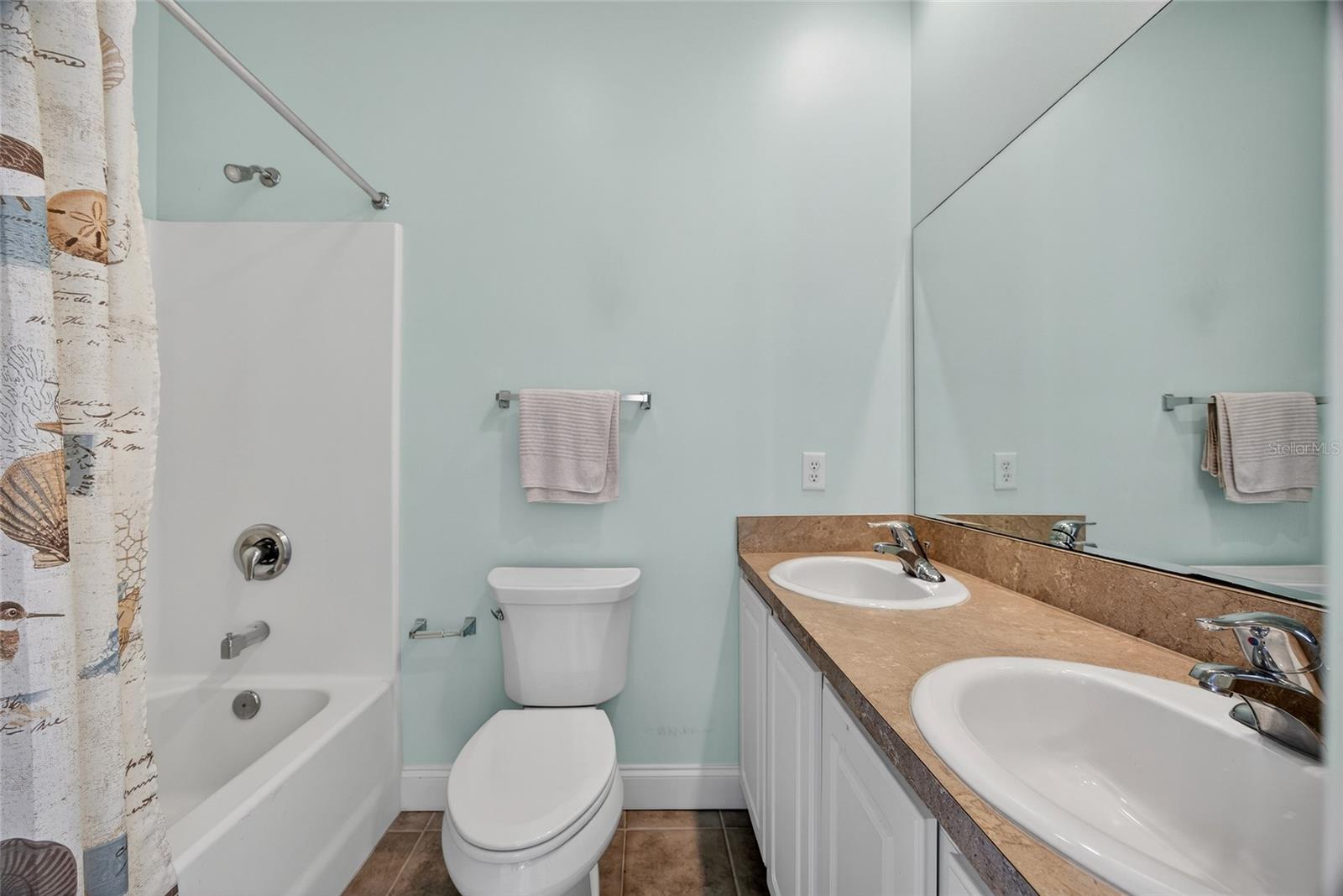 Image 23 of 33 For 631 Tahiti Court