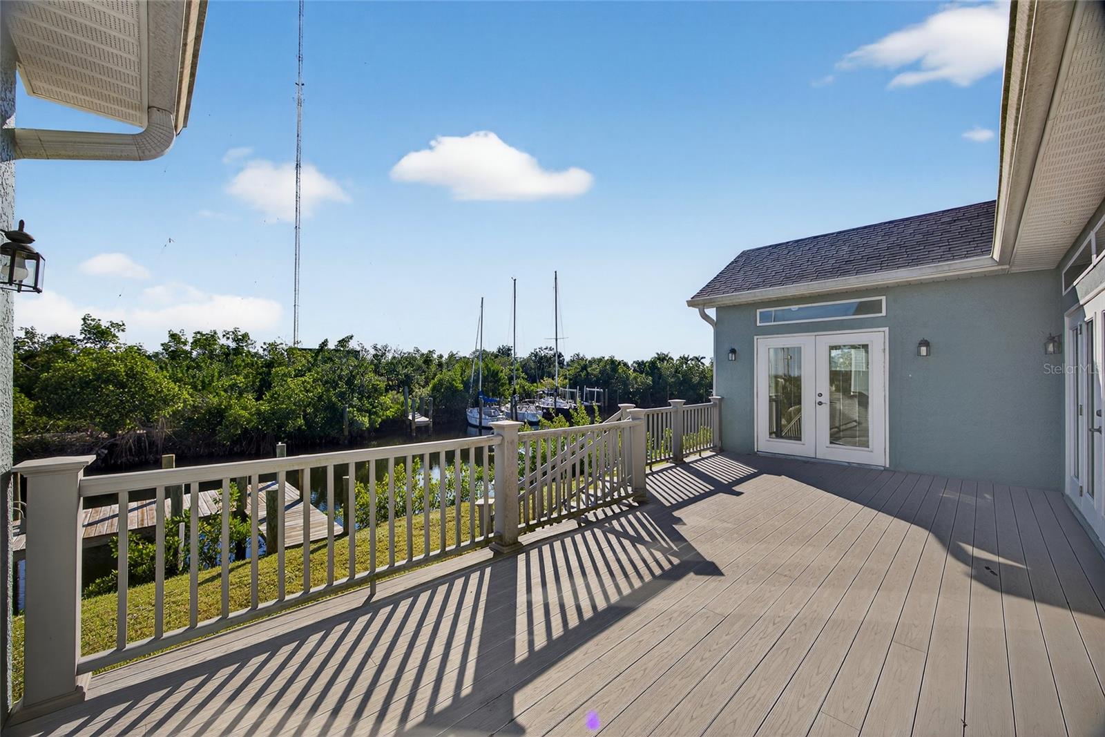 Image 24 of 33 For 631 Tahiti Court