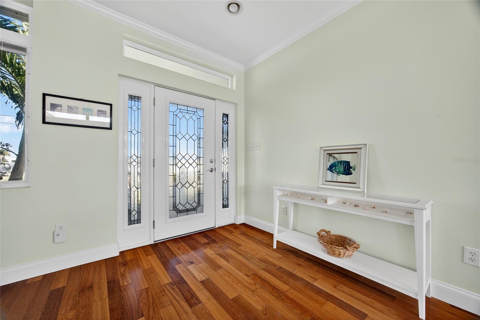 Image 6 of 33 For 631 Tahiti Court