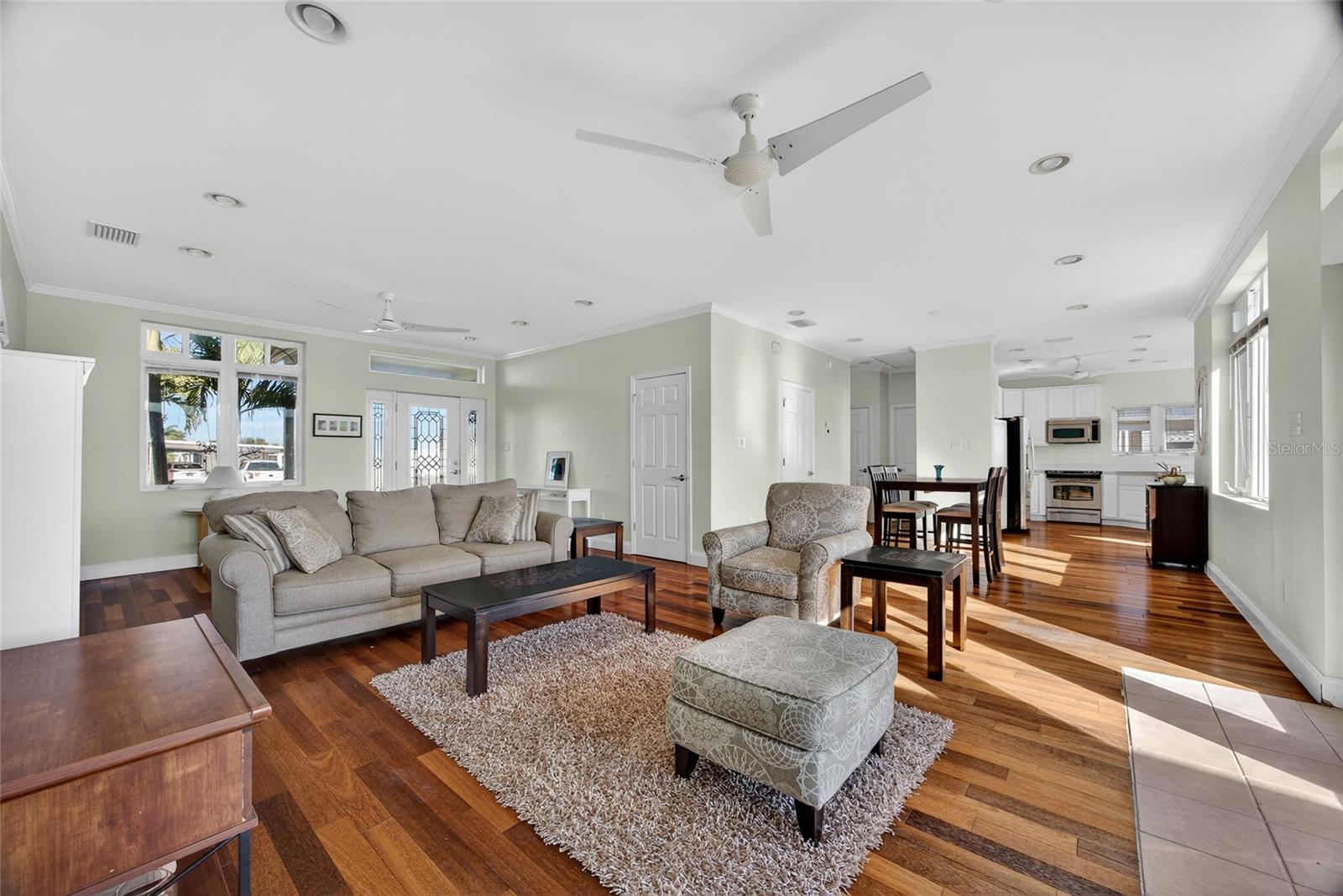 Image 7 of 33 For 631 Tahiti Court