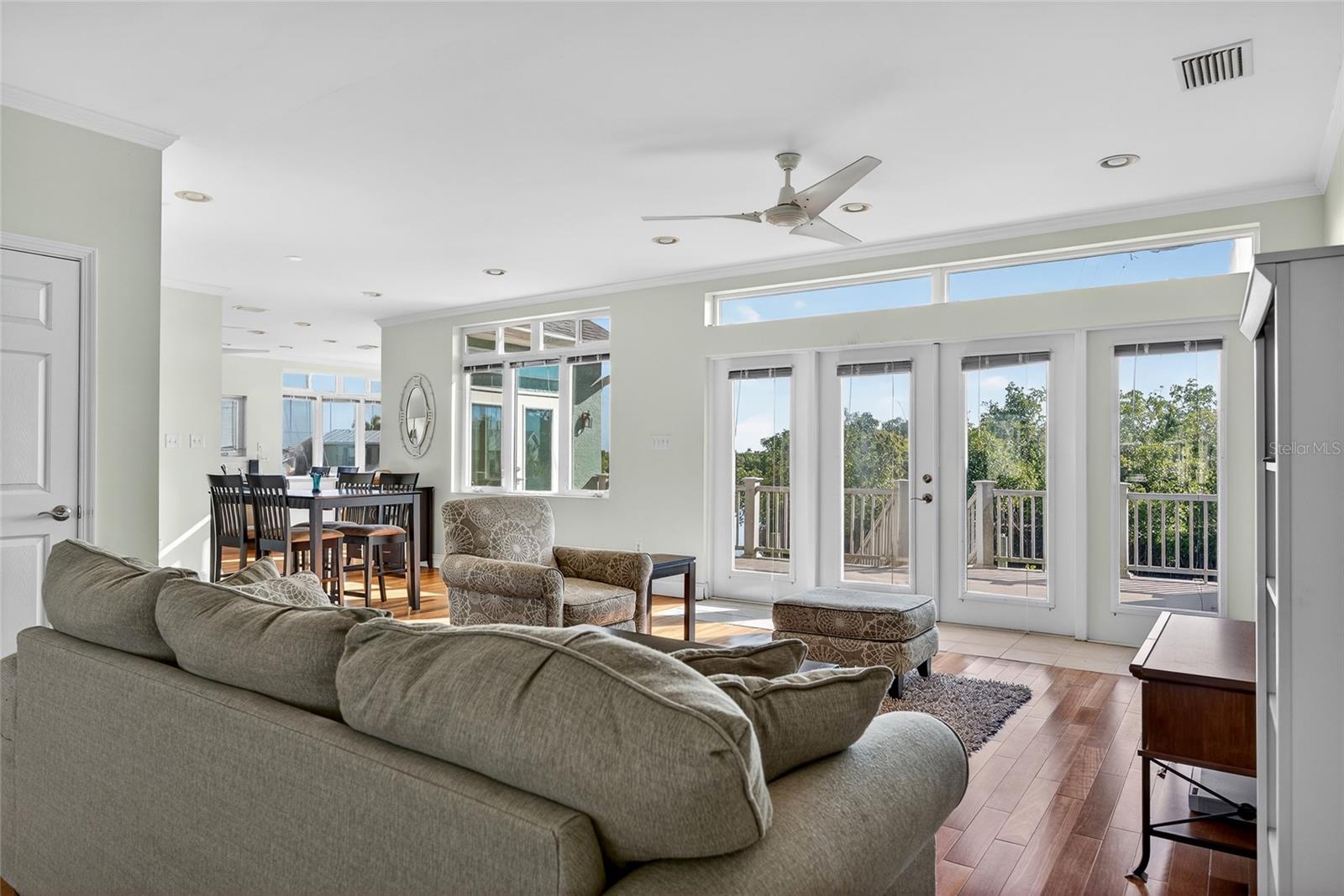 Image 8 of 33 For 631 Tahiti Court