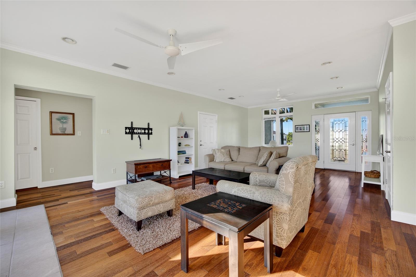 Image 9 of 33 For 631 Tahiti Court